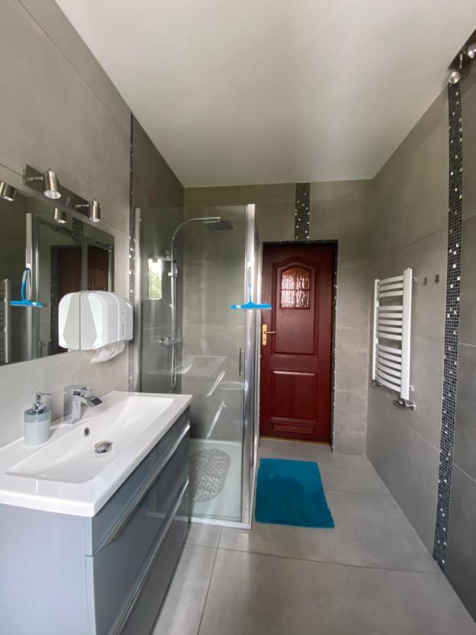 Wiktoria Apartment Bachowice Екстериор снимка